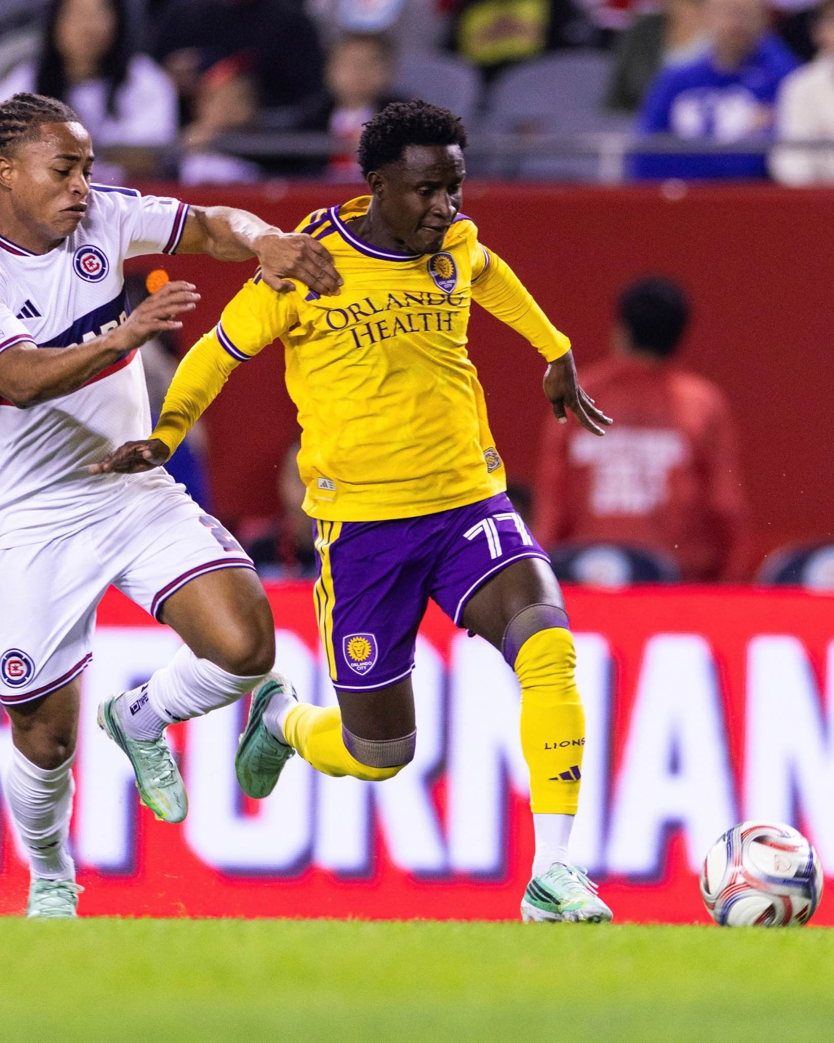 Orlando City’s attack pushes forward during the MLS clash with Chicago Fire.