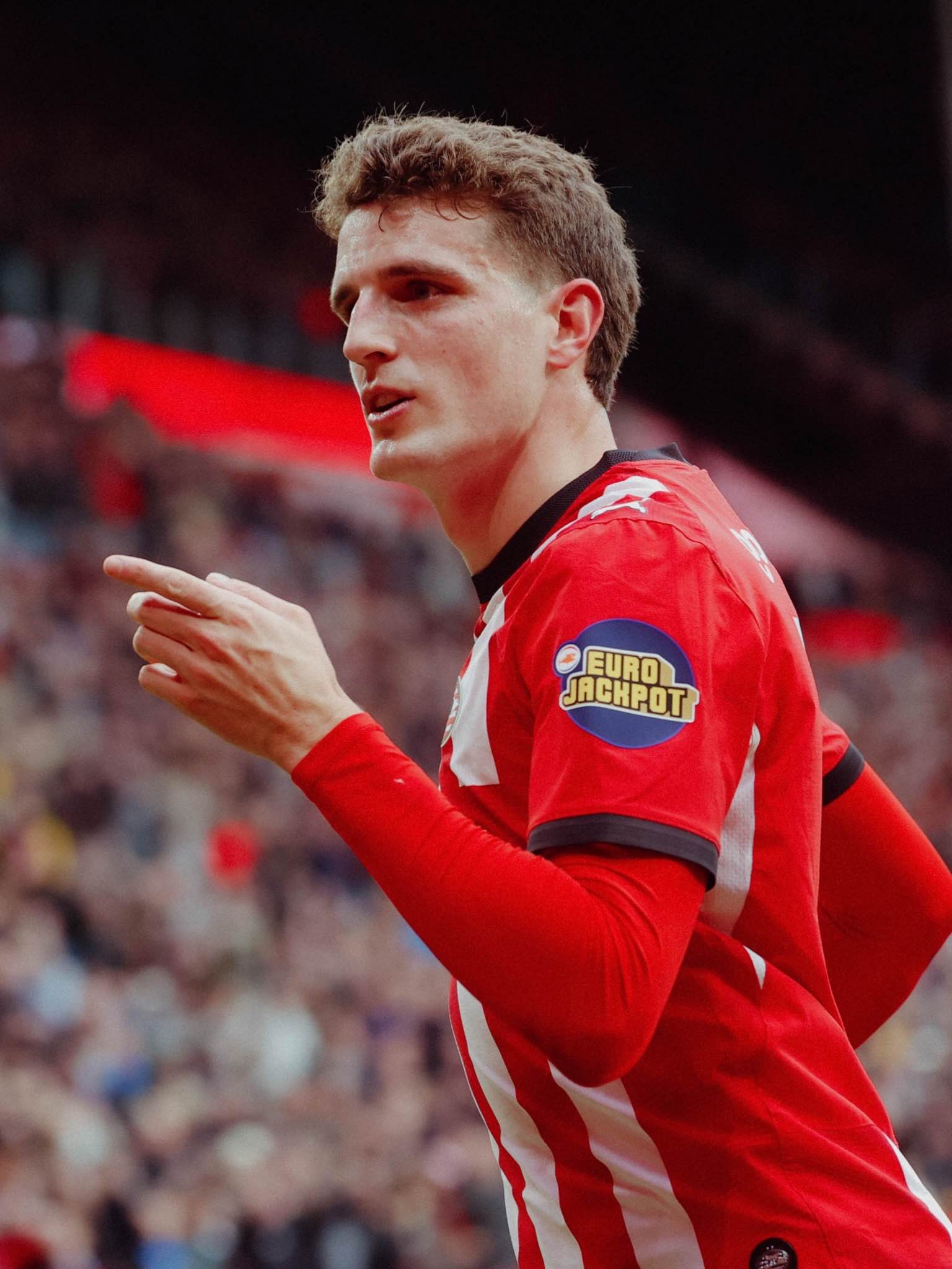Til celebrates after putting PSV Eindhoven ahead against Feyenoord.